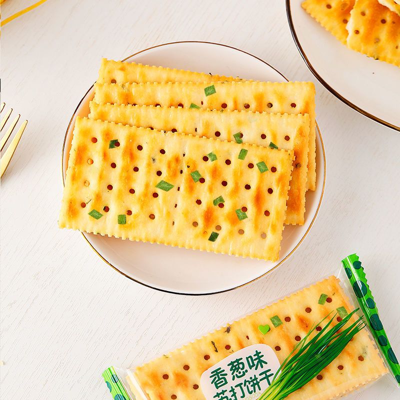 香葱苏打饼干咸味葱花饼干整箱批发葱香味苏打饼干
