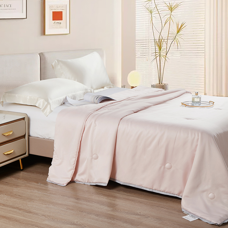 金丝莉(KINTHERI) 雪蚕匠心柔肤被 JB-1917 180×210cm高清大图