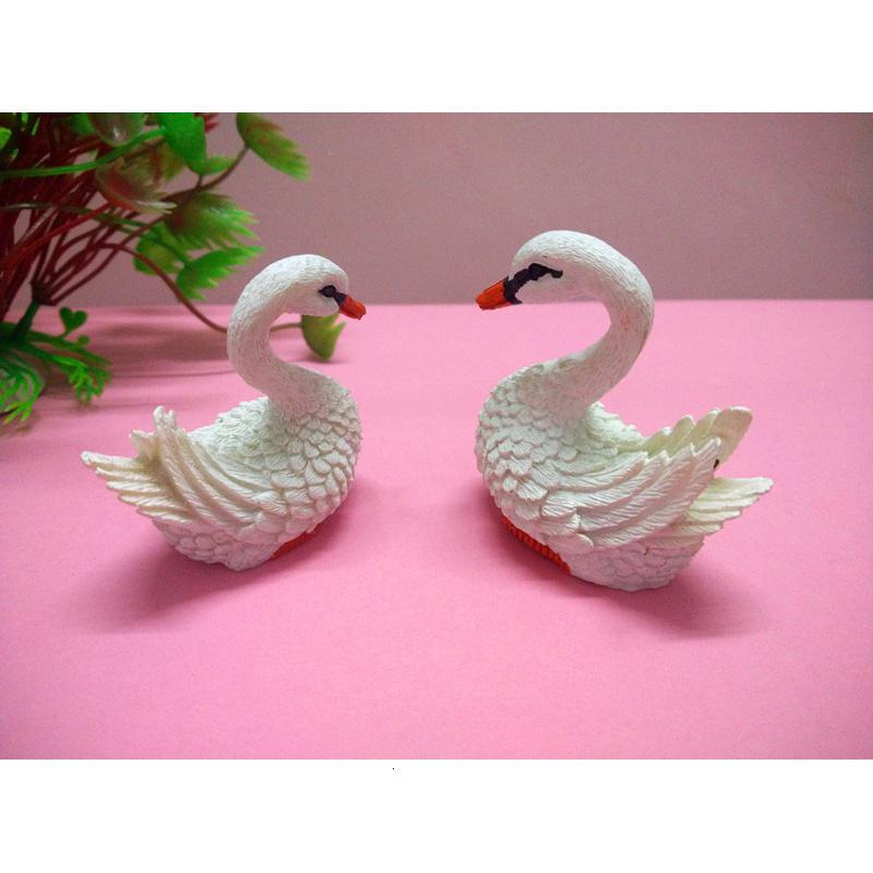 鱼缸水族箱造景 小天鹅 树脂工艺品 桌面摆设小天鹅装饰 一对高清大图