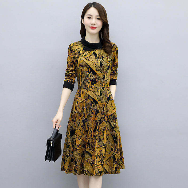 纯色棉长袖连衣裙女2020新款春秋大码修身显瘦印花打底中长款裙子女衫