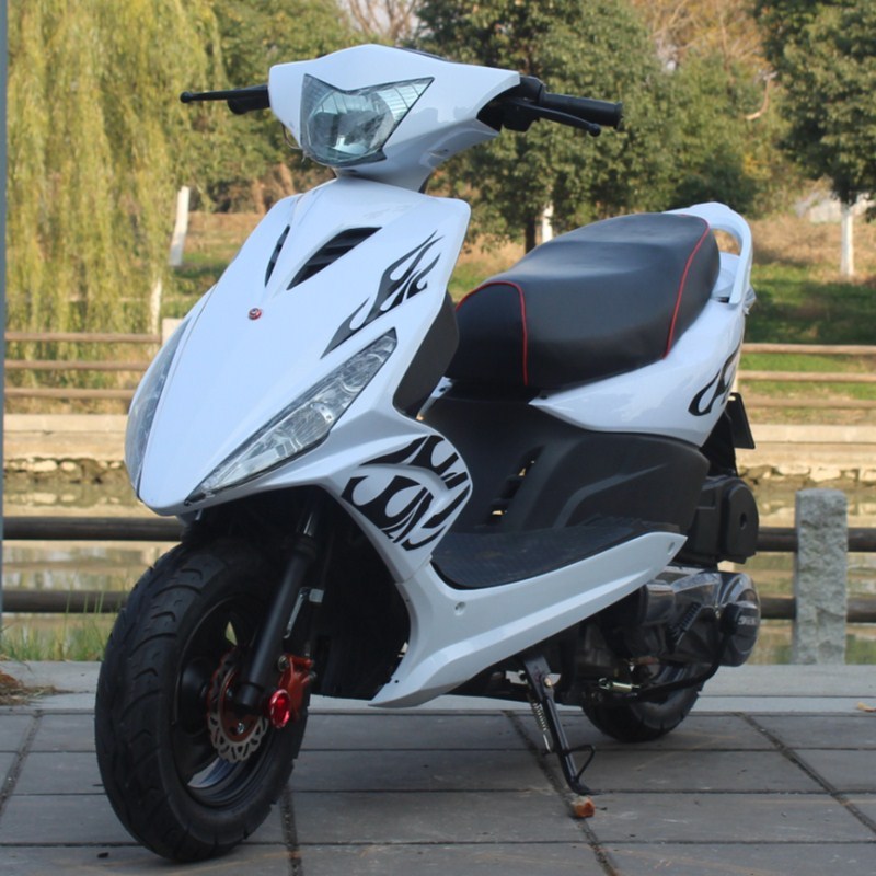 澳派全新国四电喷鬼火摩托车125cc燃油踏板助力车一代上牌改装轮毂灯