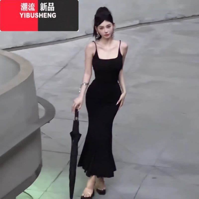 YIBUSHENG纯欲风性感黑色吊带连衣裙女2024新款修身垂坠感包臀鱼尾长裙子图片