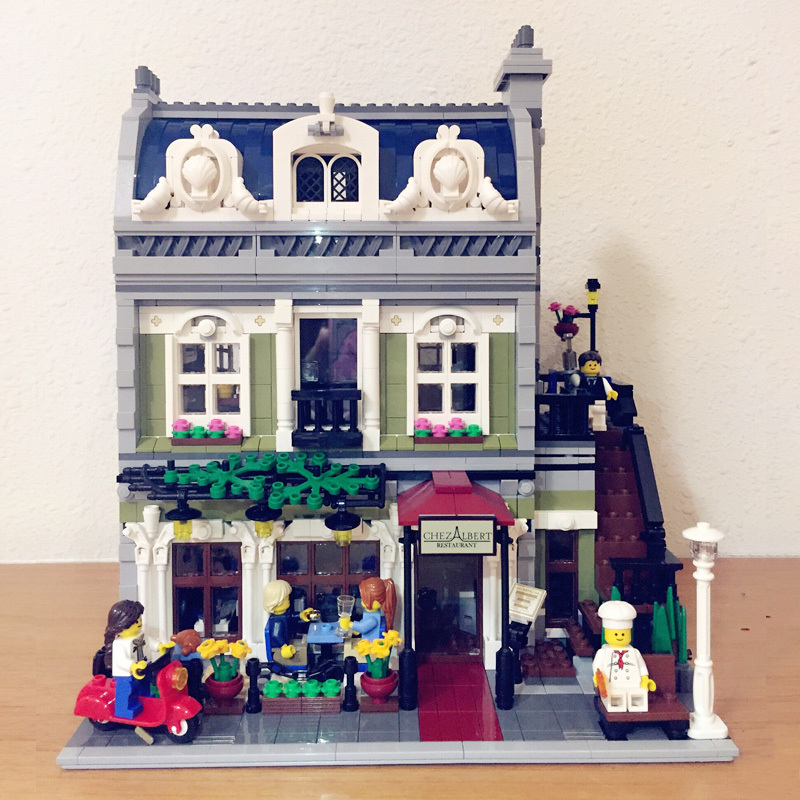 兼容乐高城市转角咖啡巴黎餐厅广场灯光街景拼装成人积木模型侦探事务