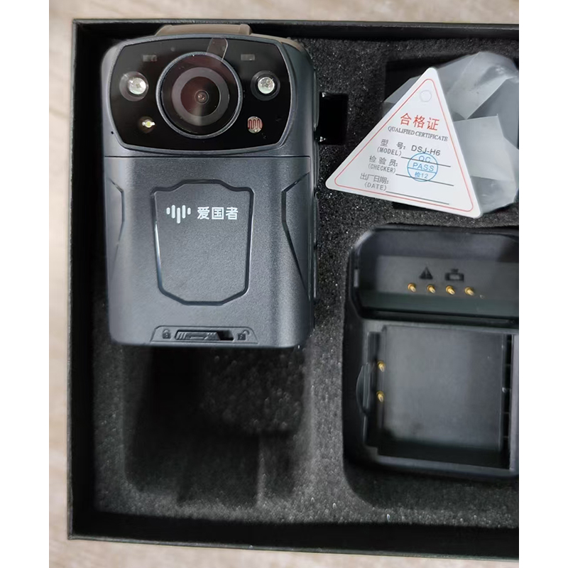 爱国者(aigo) 现场视音频记录仪 DSJ-H6 标配128G 台高清大图