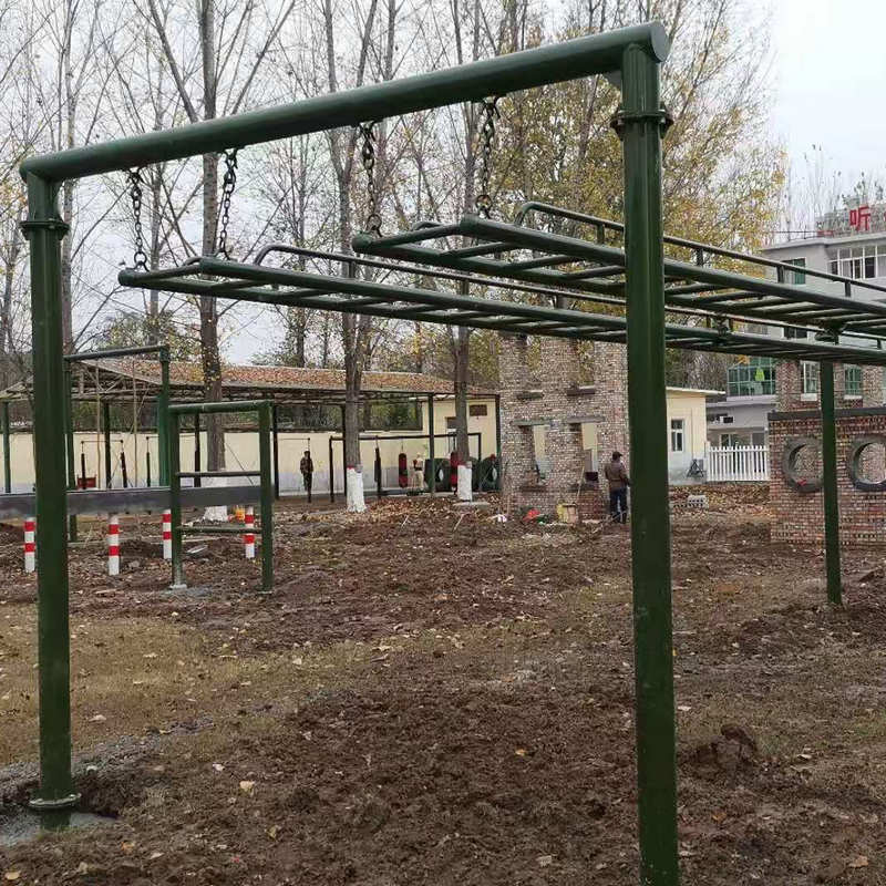 中拳王300米障碍练场心理行为拓展器械体能训晃梯轮胎墙供应-水平旋梯