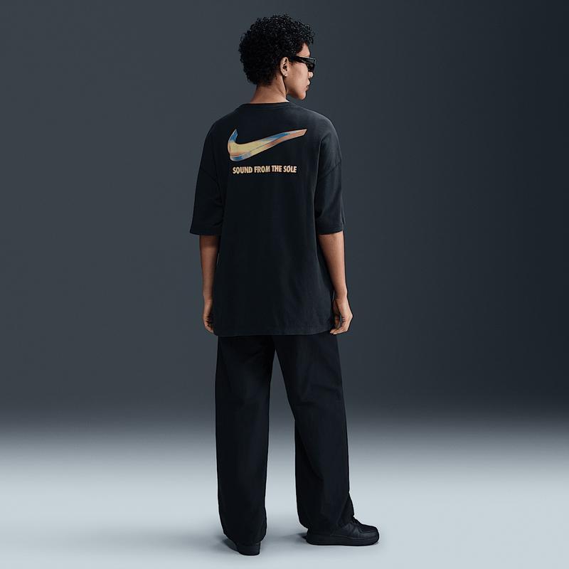 NIKE女款大码舒适印花运动T恤轻松展现时尚活力