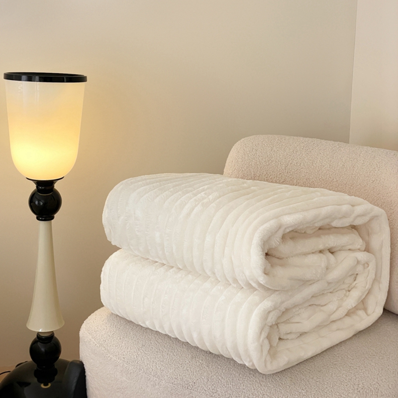 雅鹿 加厚兔毛绒毛毯高清大图