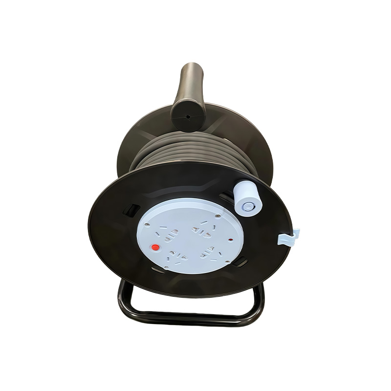 长铁 卷线盘 3*2.5mm*30m 个高清大图