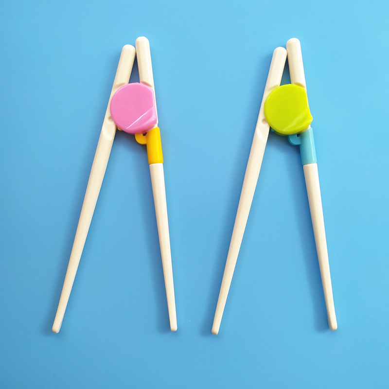 日本儿童训练筷子二段家用幼儿辅助练习小孩吃饭矫正器宝宝学习筷