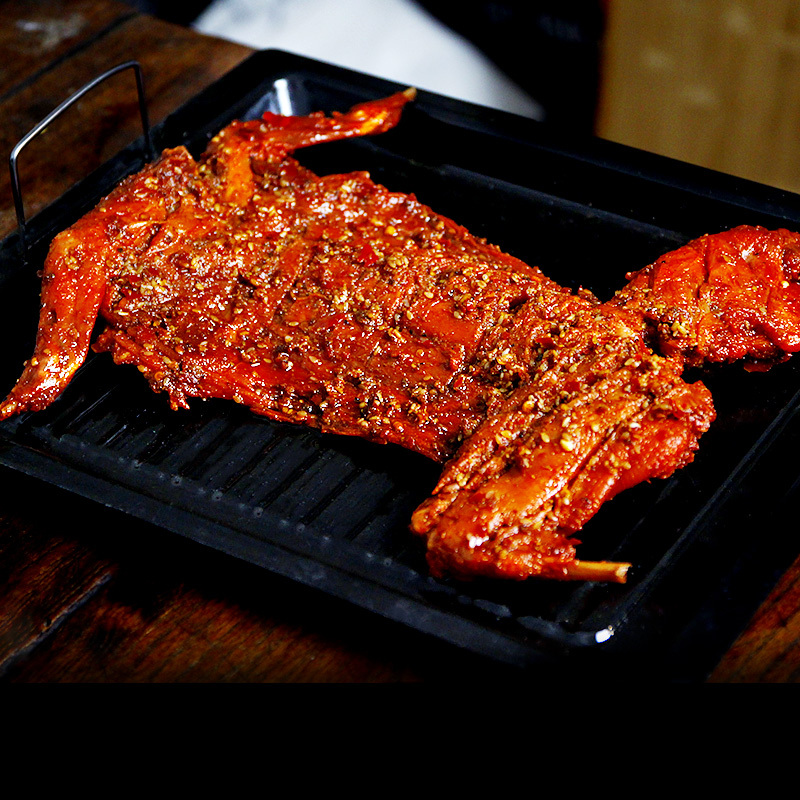 肖三婆四川特色麻辣烤全兔自贡手撕兔整只烤兔