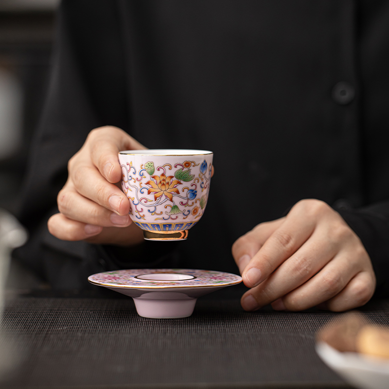 苏氏陶瓷(SUSHI CERAMICS)珐琅彩宫廷风陶瓷个人茶杯茶托礼盒伴手礼(粉)高清大图