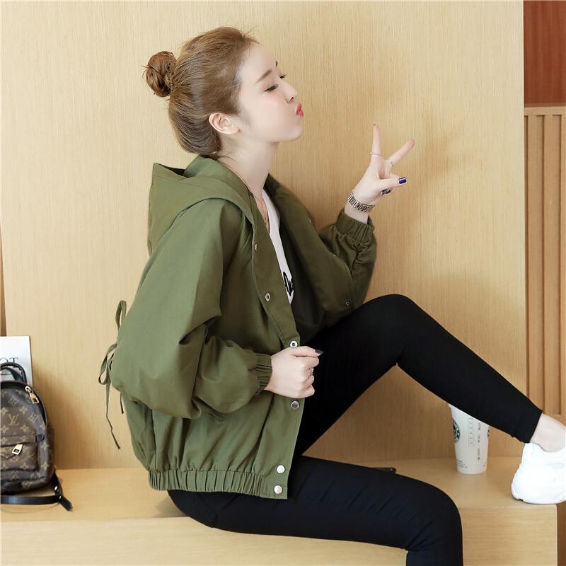 迪鲁奥(DILUAO)40岁50岁妈妈穿的衣服短款外套女2021通勤新款春秋宽松百搭连帽风衣休闲开衫服高清大图