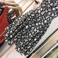 小清新仙女带裙女夏装2018新款韩版碎花背带连衣裙宽松背心裙子