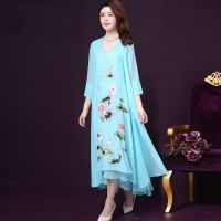 中国风刺绣连衣裙女2021夏新款假两件妈妈显年轻民族气质优雅女装 天蓝色 M 建议95-105斤