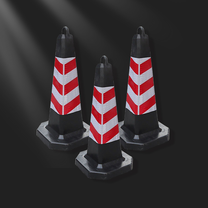 鸿启纳 红白路锥 请勿泊车 24011704 4斤34*70cm (单位:个)高清大图
