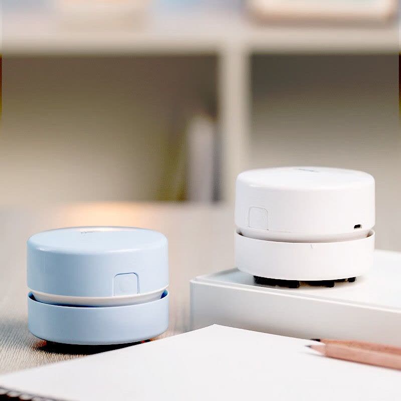 得力(deli)充电式强吸力桌面吸尘器 迷你键盘除尘清洁助手 橡皮屑清洁器 学生用品 蓝色18884图片