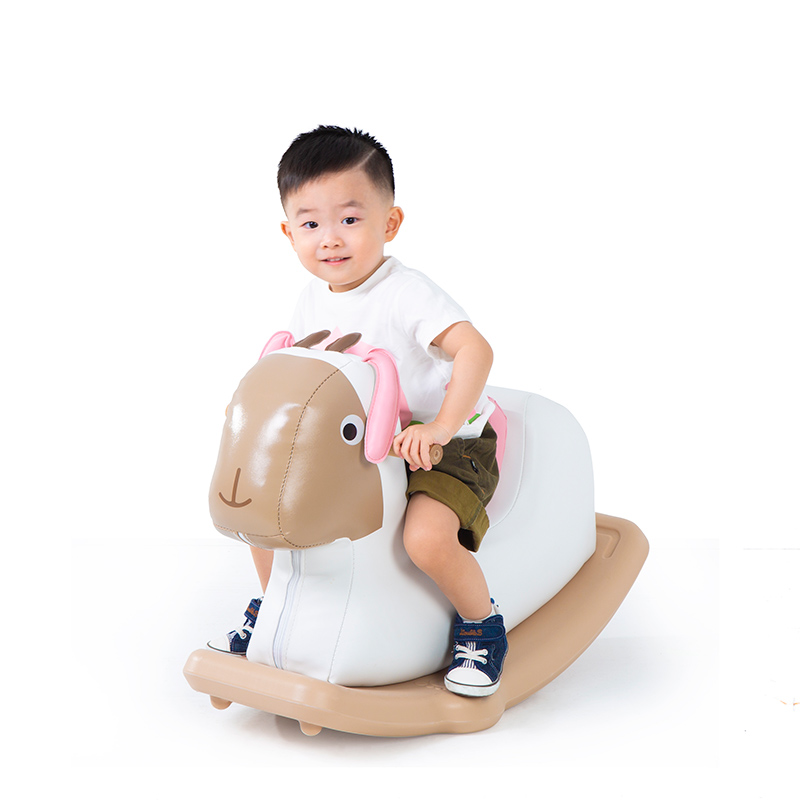 华森葳小羊摇摇椅高清大图