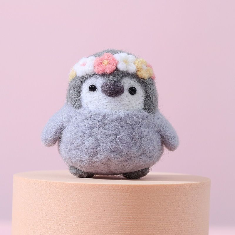 戳戳乐羊毛毡diy材料包手工制作礼物挂件情侣小动物创意玩偶宠物企鹅