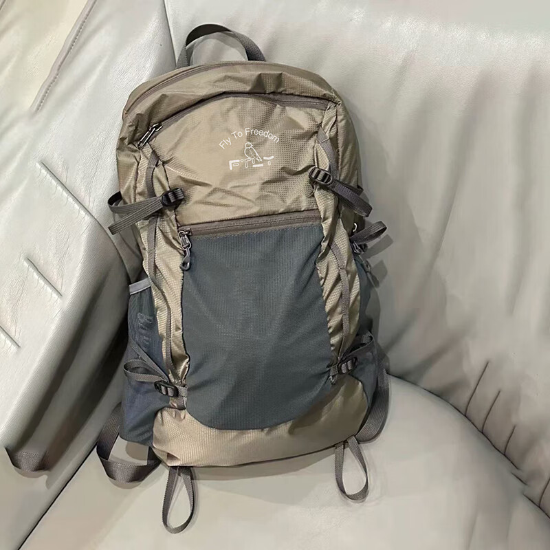 飞图乐轻量化徒步背包TBB0100高清大图