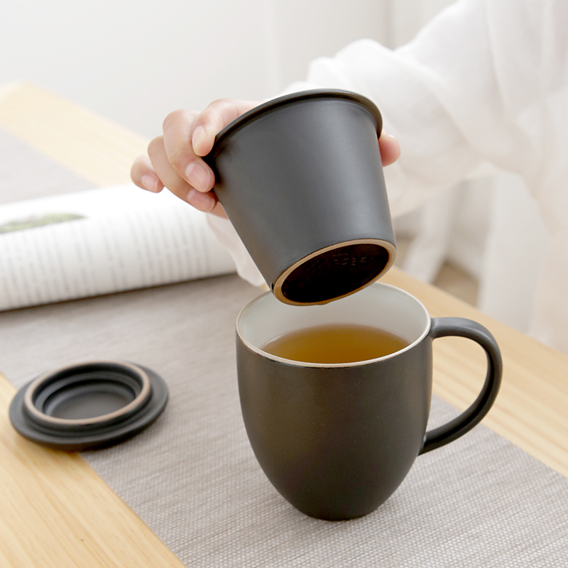 简约大容量办公茶杯陶瓷带盖过滤马克杯粗陶过滤杯茶杯喝茶杯子