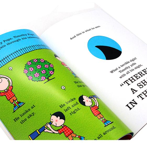 [正版]公园里的鲨鱼 进口英文原版 Shark in the Park 洞洞书 作者 Nick Sharratt 吴敏高清大图