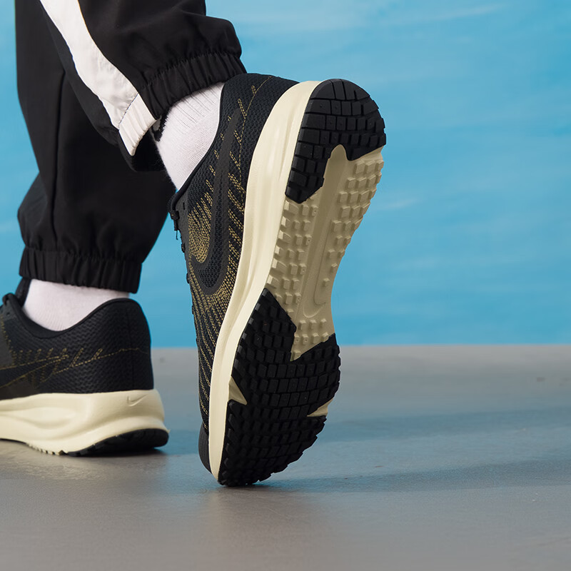 耐克（NIKE）男鞋新款RUN DEFY运动鞋健身训练缓震舒适透气休闲跑步鞋HM9594-010 ZP高清大图