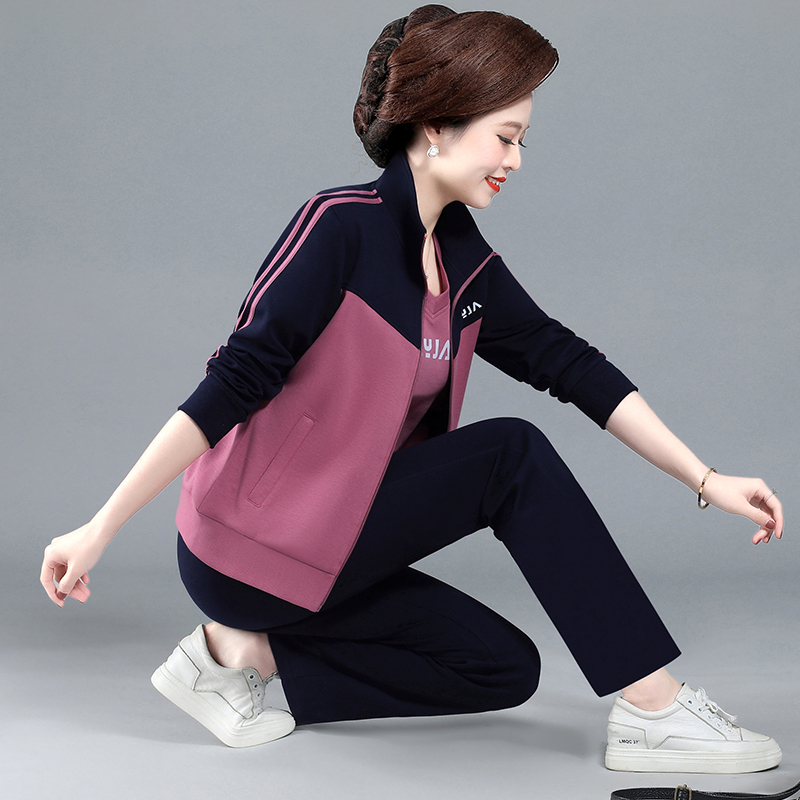 套装女春秋款大码运动装妈妈装中年妇女休闲运动服三件套女秋装外套