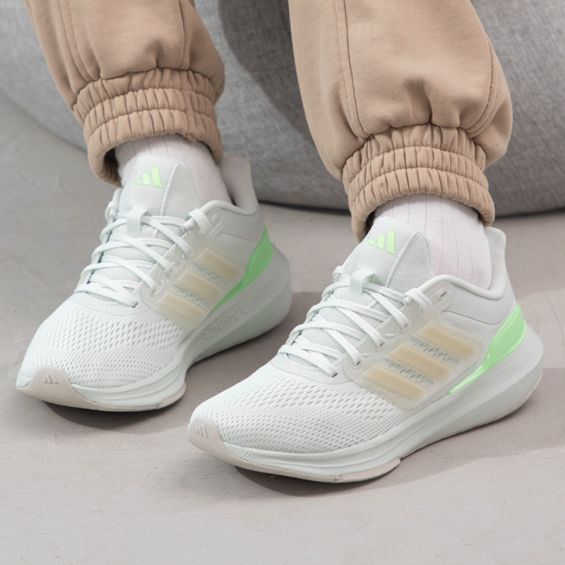 Adidas阿迪达斯女子新款透气轻便缓震运动跑步鞋IE0725 ZP