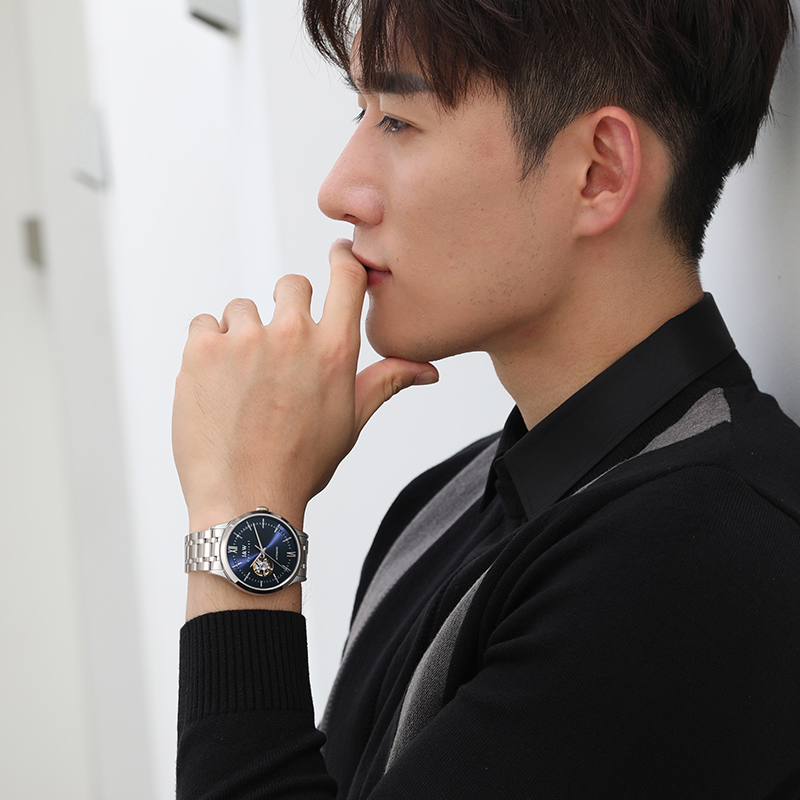 【苏有朋代言】正品I&W CARNIVAL爱沃驰男士手表全自动机械表男表新款防水男款镂空指挥官时尚品牌男表8570G高清大图