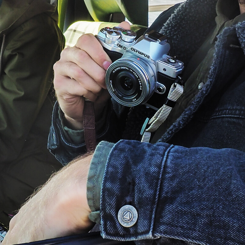 奥林巴斯E-M10 MarkIII-14-42mm EZ + 40-150mm R 银色 微单双镜头套装1605万像素