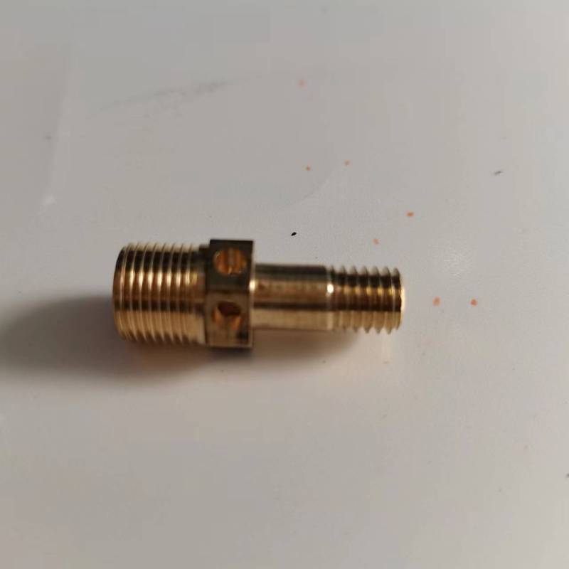 帮客材配 全新原装法迪欧燃气灶(液化气)主喷嘴2个通用2G08 2B08 2G11 JZY- 2B11高清大图