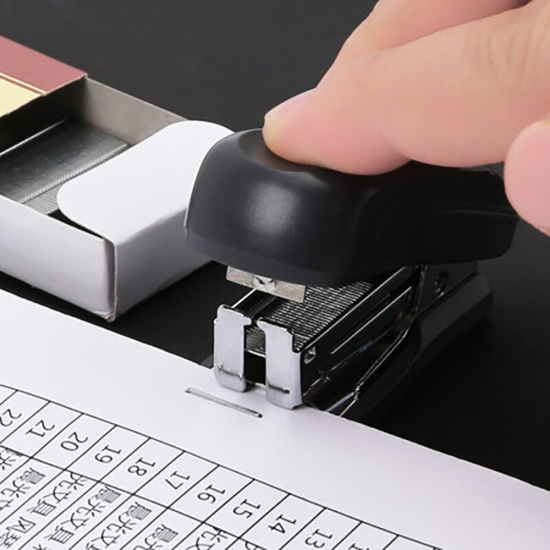晨光ABS91668 文具12#小型便携订书机 优品系列学生办公迷你订书器组合套装(订书器+订书钉)