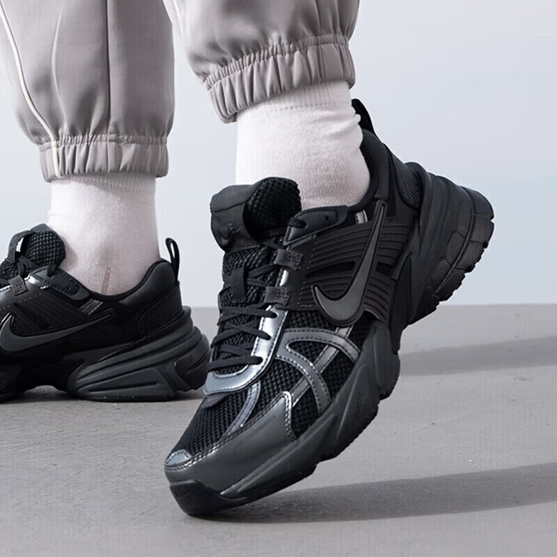 耐克（NIKE）男鞋新款运动休闲鞋V2K百搭潮流运动健身训练老爹鞋HJ4497-001 ZP高清大图