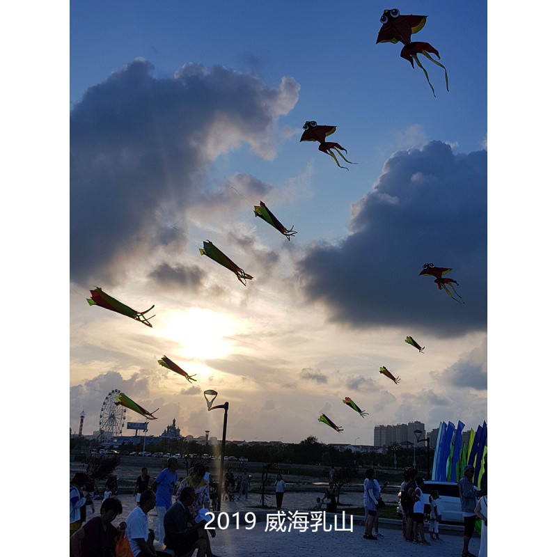 风筝风筒尾巴 挂件螺旋尾巴风筒转尾飘带 1.2/2.4米多色可选 创意 三维工匠 1.2米转筒-六色拼x1个高清大图