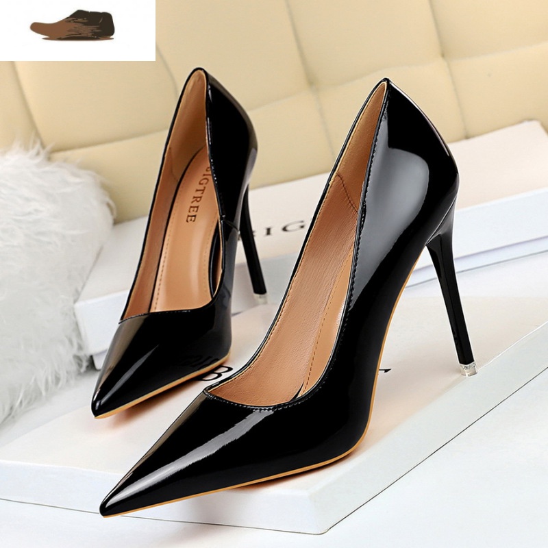 ideamini裸色大码高跟鞋女2021年新款细跟性感41 43百搭床上漆皮尖头