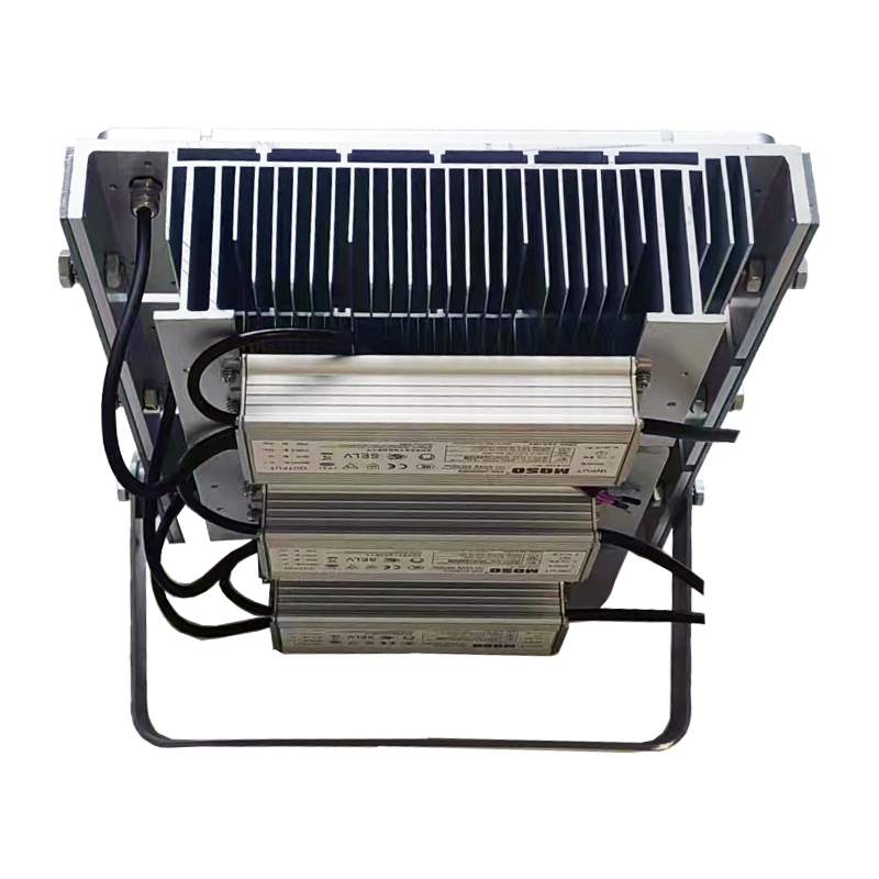 立华王LH6450-D 800W IP66 AC220V 5700K 固定式LED工作灯高清大图