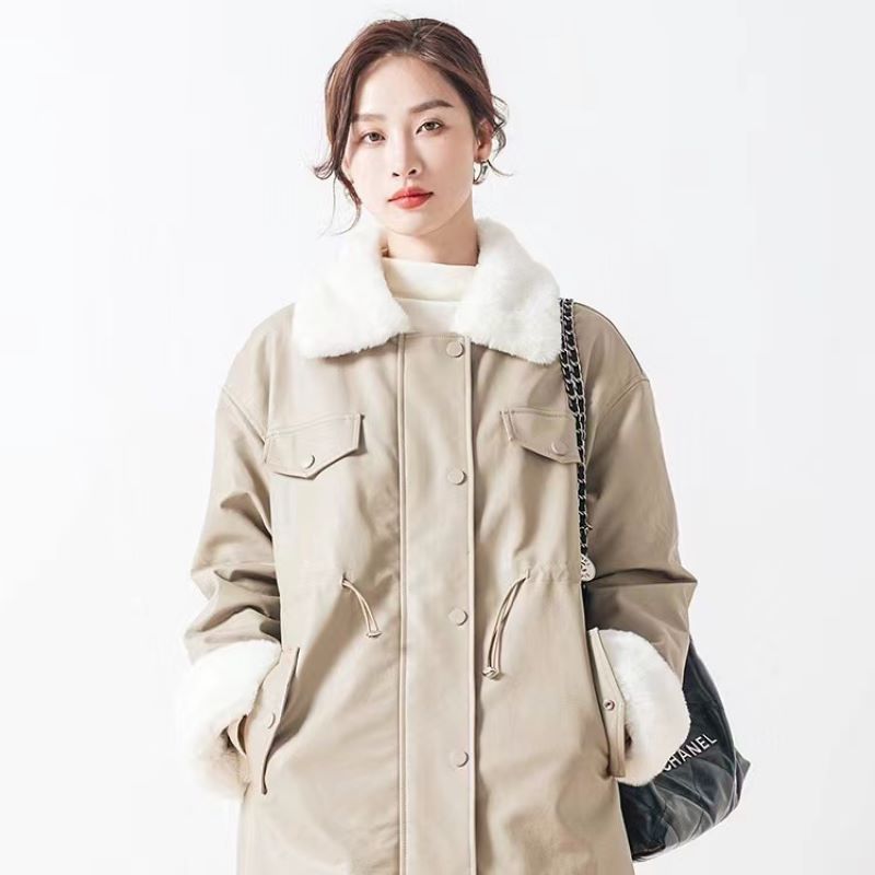 mixblu浅驼色短外套女2022冬季新品时尚气质保暖翻领上衣