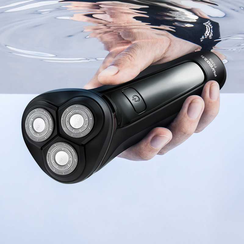 飞科flyco剃须刀电动刮胡子刀全身水洗智能充电式三刀头浮动剃胡须