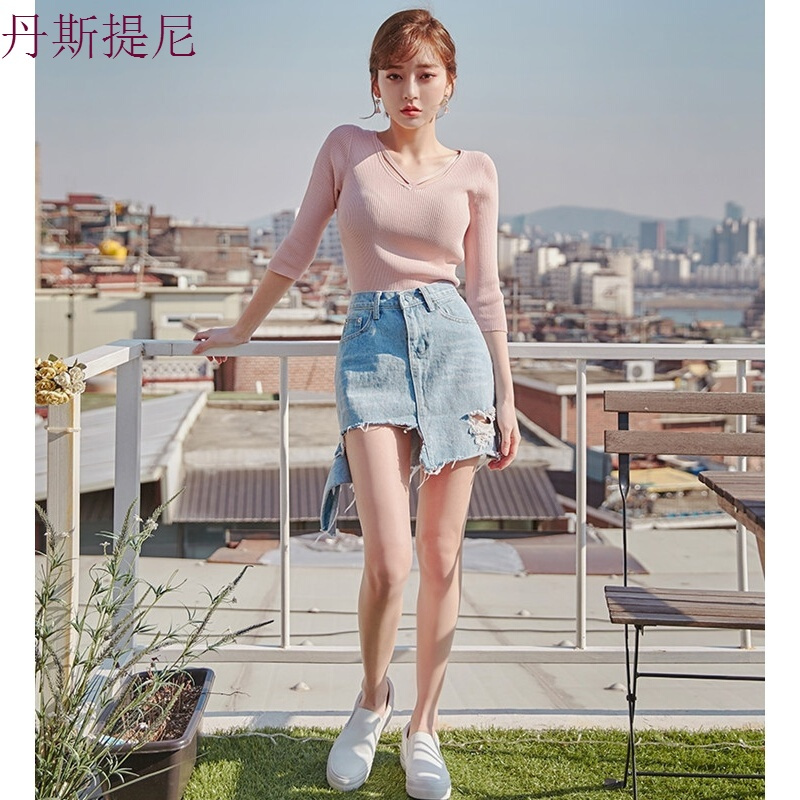 2018秋韩版针织衫前交叉V领短款中袖毛衣修身显瘦打底上衣女