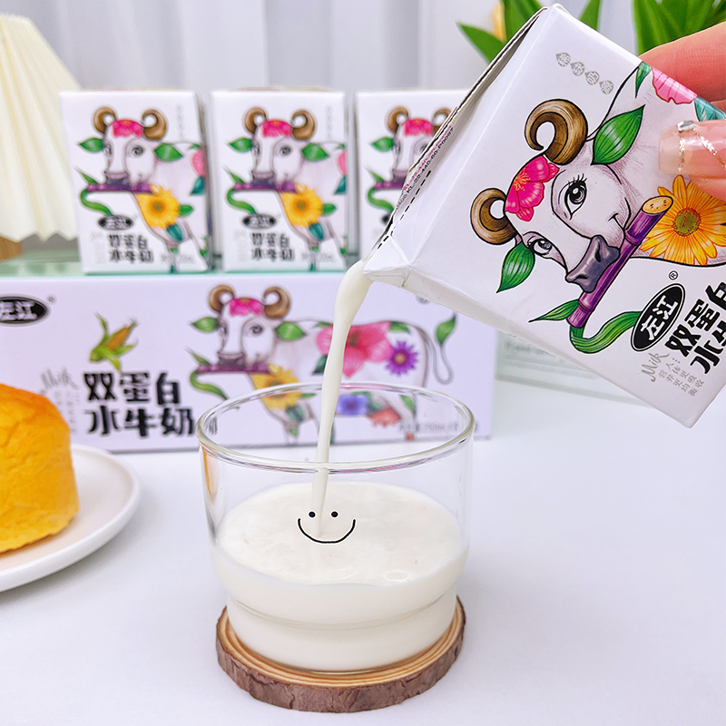 左江 双蛋白水牛奶 200ml*8盒/箱高清大图