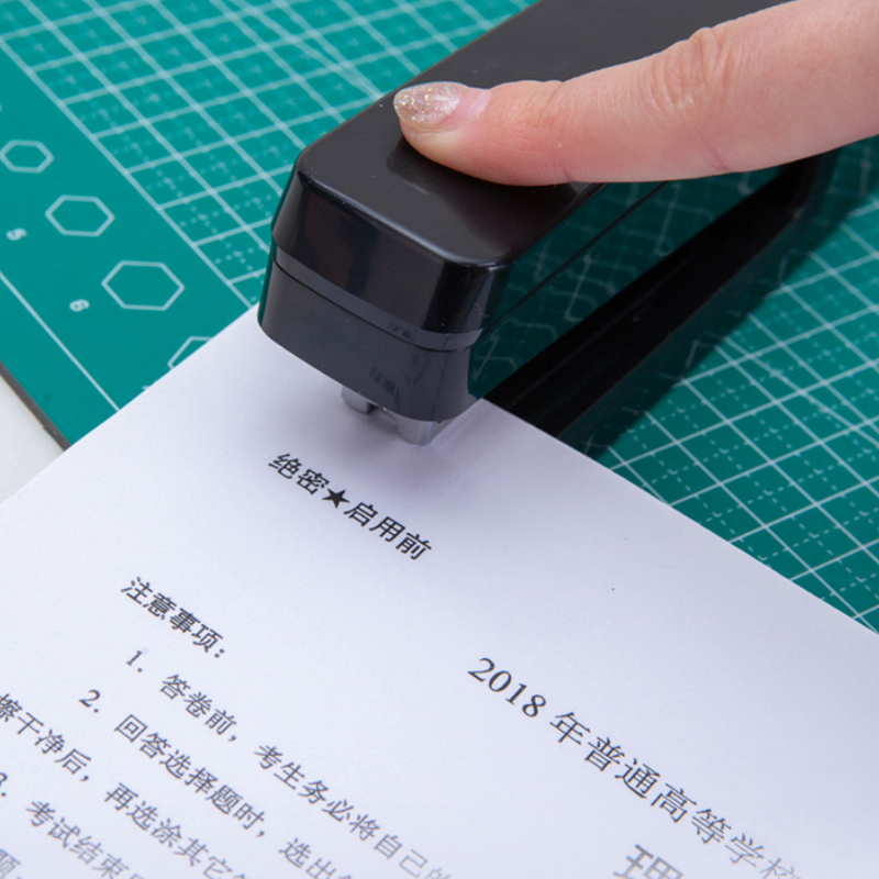可旋转订书机学生用订书器多功能订书机