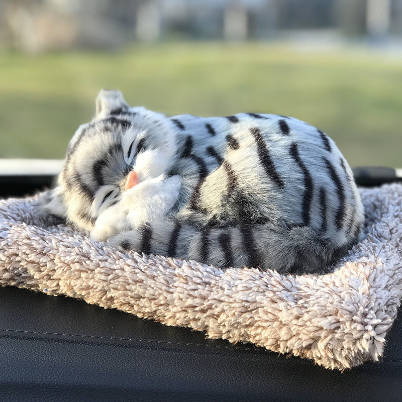 汽车内饰品摆件活性炭除异味仿真狗车上高档装饰品中控台车载用品 青花猫咪（大号）含200克活性炭