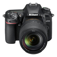 尼康(Nikon) D7500（18-140mm）（优惠套餐版） 数码单反相机套机