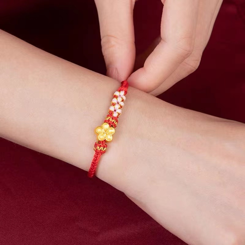 盛爵黄金999足金小桃花吊坠黄金手链本命年编织红绳3d硬金莲花红绳