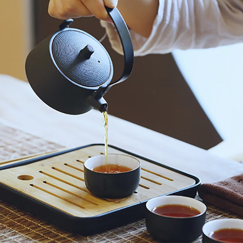 湖畔居 茶具套装陶瓷功夫茶具旅行茶具便携装一茶壶四茶杯带茶盘 黑陶 HCJ2008004高清大图
