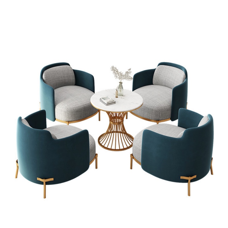 锁匠 沙发1桌4椅套高清大图