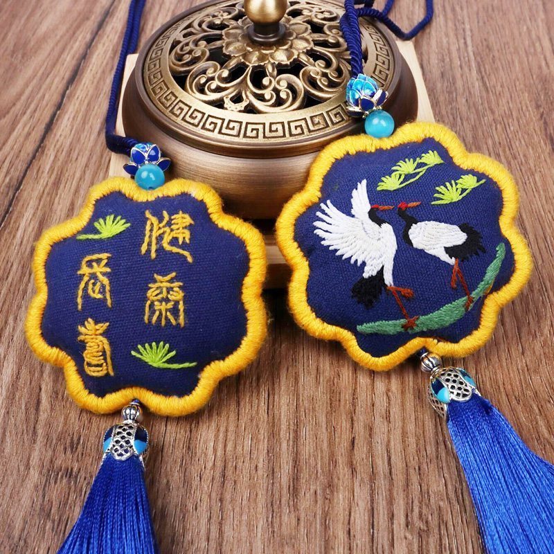 家柏饰(CORATED)古风汉服 diy手工刺绣材料包自制香囊荷包端午香包香袋车挂饰 健康长寿【送绣绷+薰衣草】