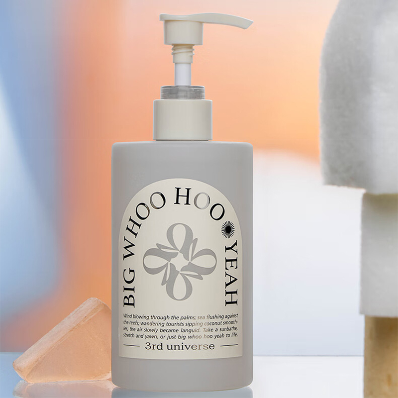 第三宇宙果酸香氛沐浴露(比个好椰) 300ml