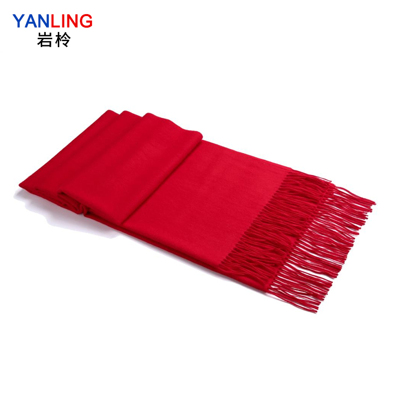 精品羔羊羊毛披肩高清大图