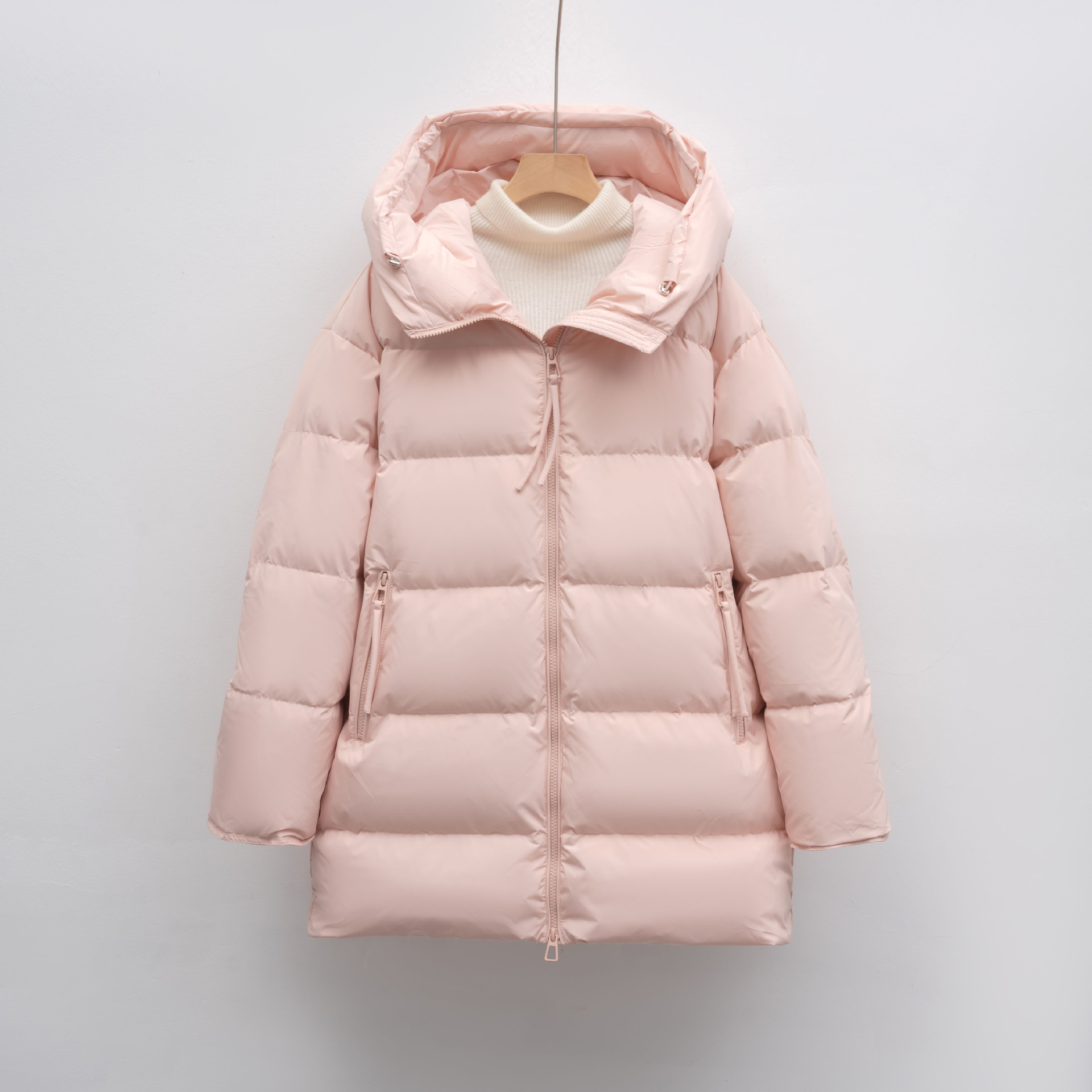 白鸭绒纯色简约连帽羽绒服女宽松新款冬中长款加厚外套潮高清大图